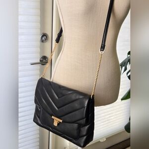 a new day Small Elegant Black Quilted Shoulder Bag